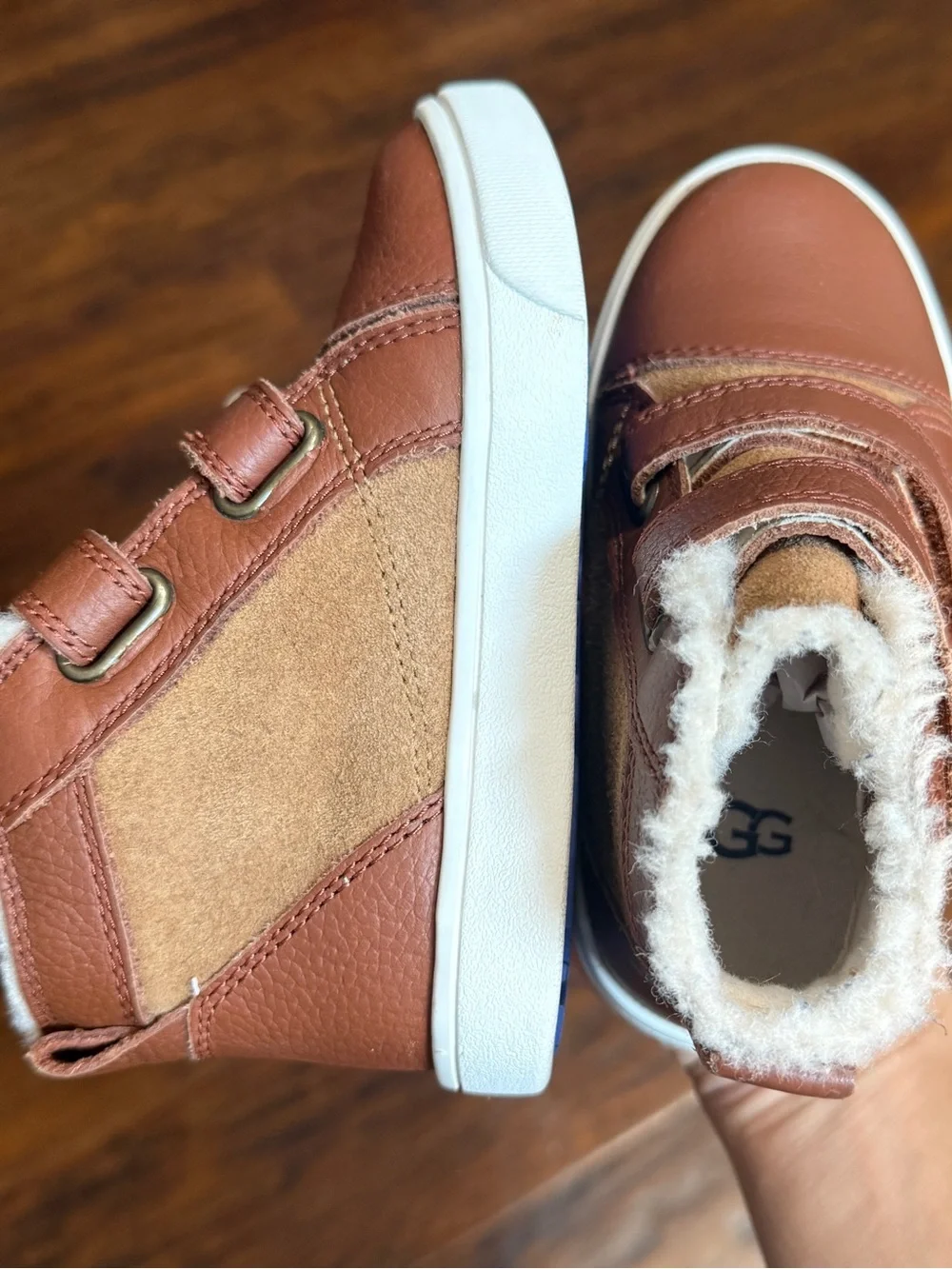 UGG Rennon II Chestnut Suede Leather High Top Sneakers Toddler size 8